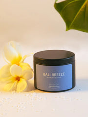 Load image into Gallery viewer, light musk and amber tin candle
