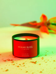 Load image into Gallery viewer, woody scent tin candle
