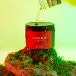 Load image into Gallery viewer, sandalwood scent tin candle
